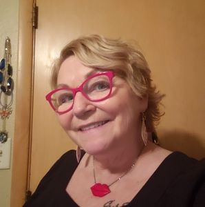 Meet your Posher, Sheri